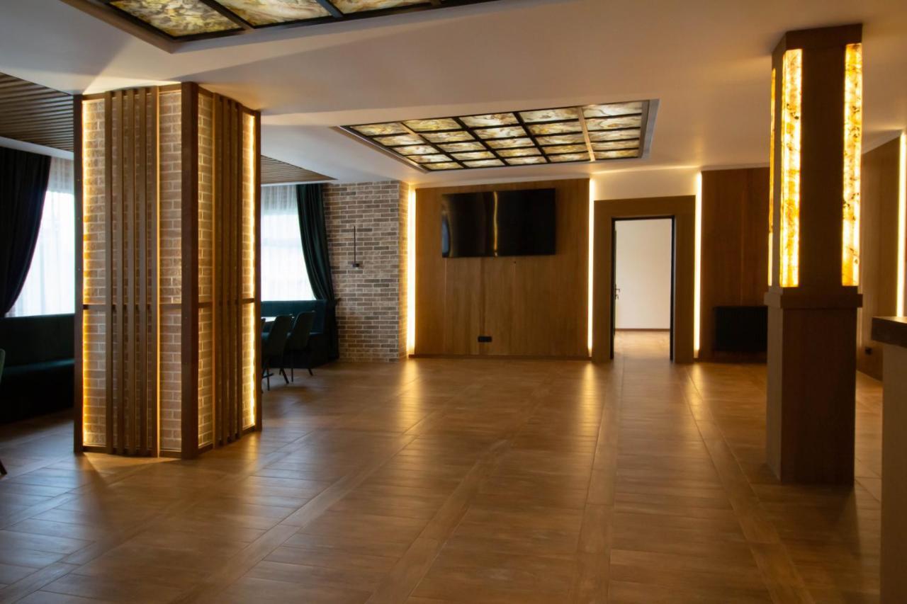 Berghaus Bucovina Hotel Câmpulung Moldovenesc Екстериор снимка